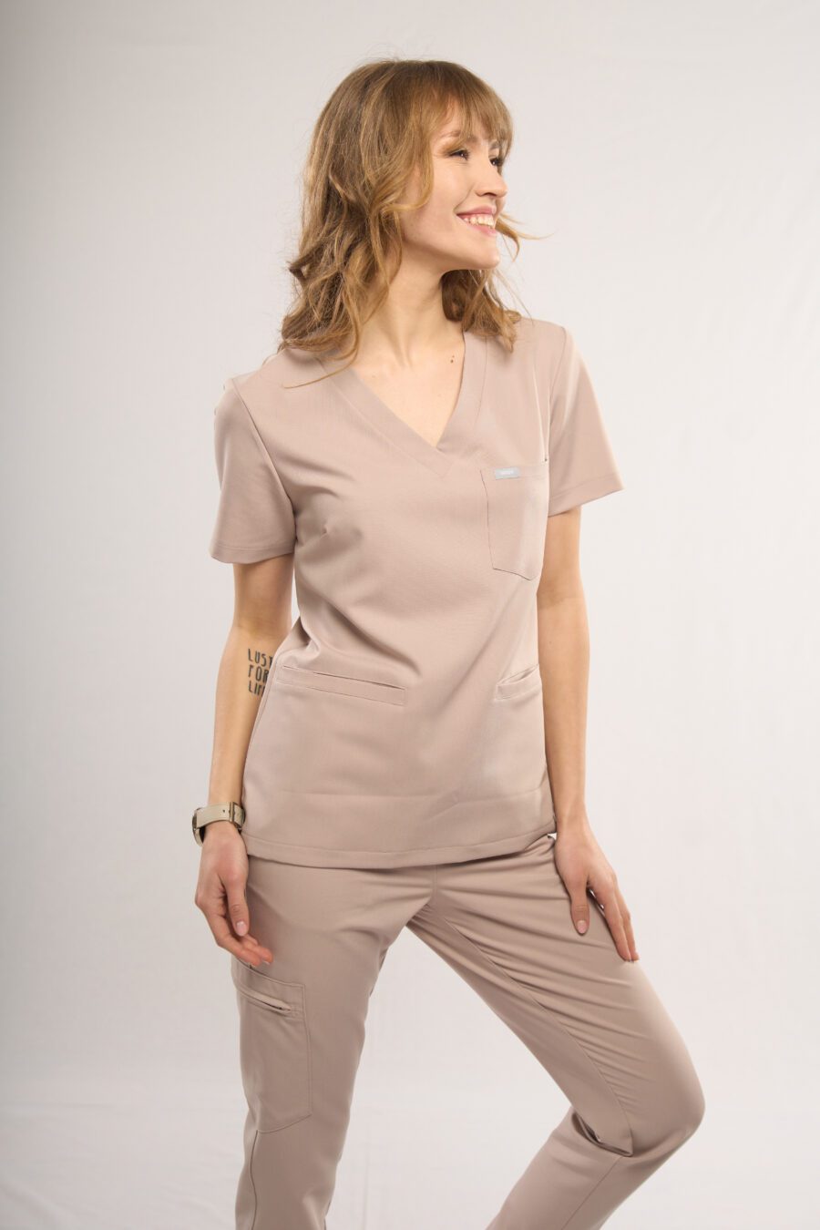 ladies' medical blouse CAYEN beige (SAND BEIGE) - styling