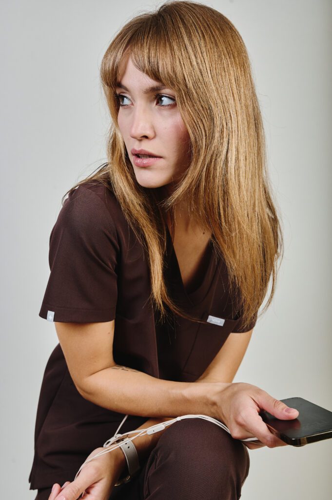 women's medical blouse cayen choco front